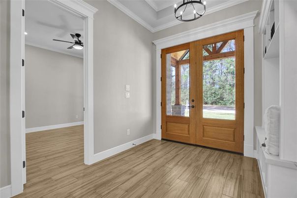 Interior, Pendant Lights, Recessed Lighting, Wood Texture Flooring