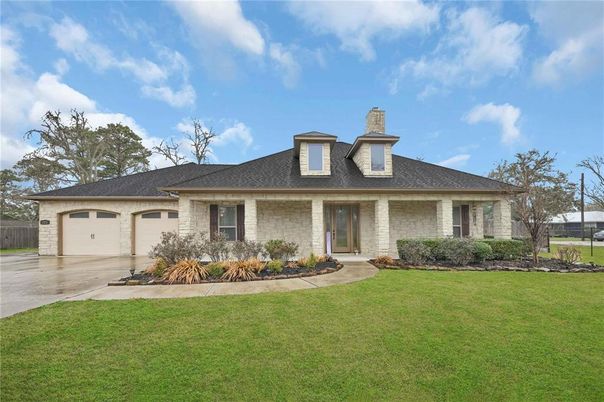 Attached, Backyard, Exterior, Facade, Ranch