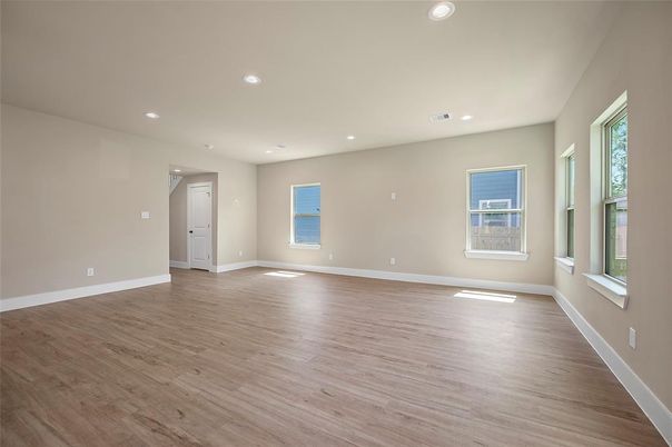 Empty room, Interior, Recessed Lighting, Wood Texture Flooring