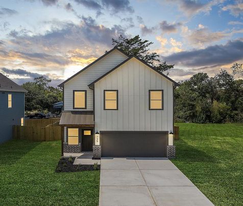Attached, Backyard, Exterior, Facade, Farmhouse
