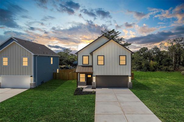 Attached, Backyard, Exterior, Facade, Farmhouse