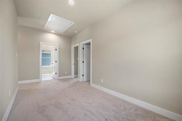 Empty room, Interior, Recessed Lighting