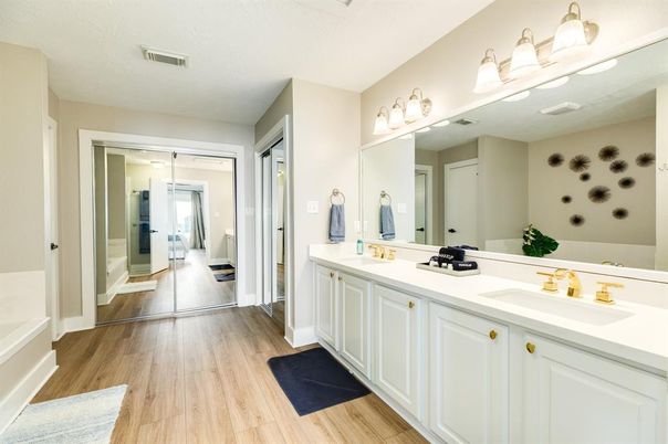 Bathroom, Dual Sink Vanities, Interior, Wood Texture Flooring