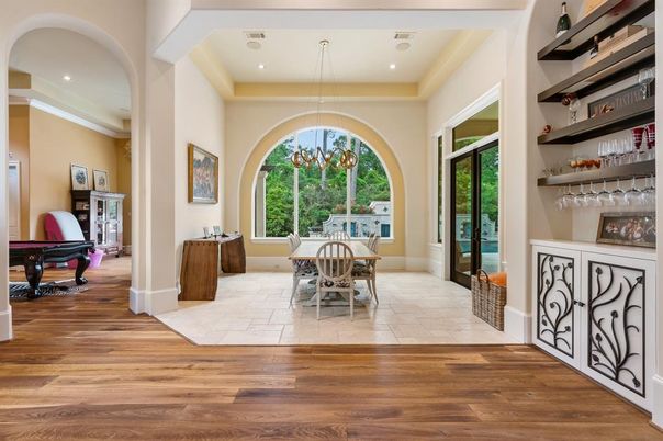 Interior, Pendant Lights, Recessed Lighting, Wood Texture Flooring