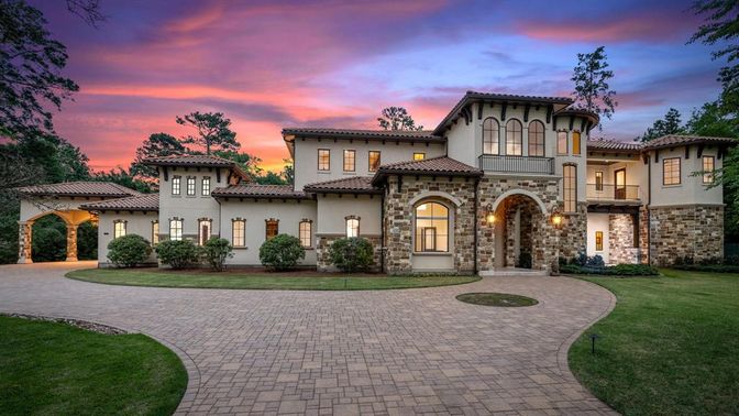 Backyard, Exterior, Facade, Mediterranean