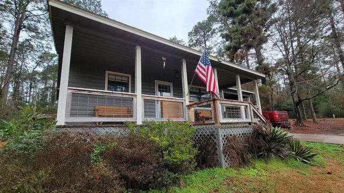 Exterior, Facade, None