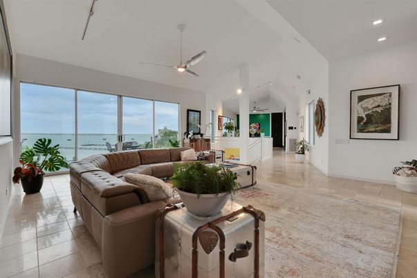 Interior, Living room, Recessed Lighting, Water