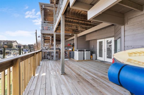 Exterior, Wood Texture Flooring