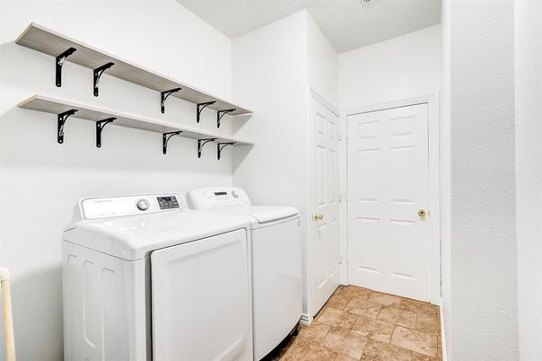 Interior, Washer