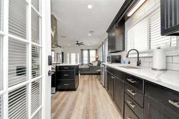 Interior, Kitchen, Living room, Recessed Lighting, Wood Texture Flooring