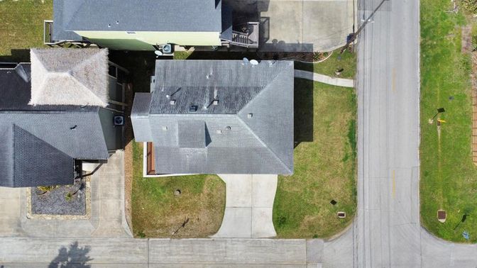 Exterior, Drone