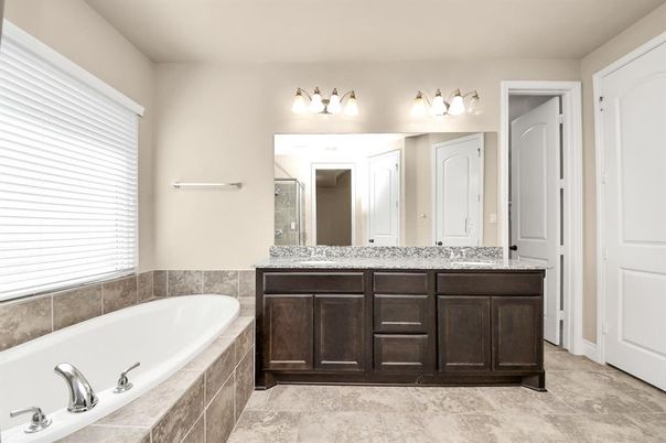 Bathroom, Dual Sink Vanities, Interior
