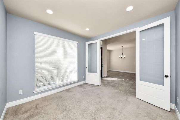 Chandelier, Empty room, Interior, Recessed Lighting