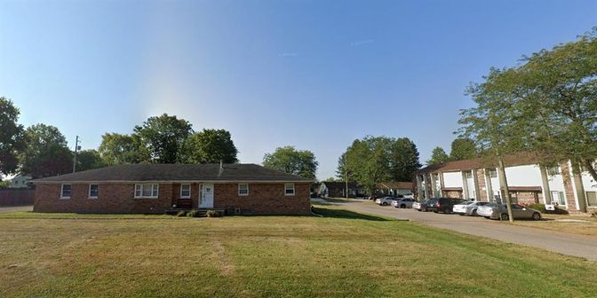 Exterior, Facade, Brick Facade, Ranch