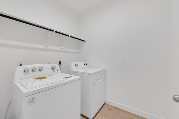Interior, Washer, Wood Texture Flooring