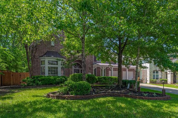 Exterior, Facade, Brick Facade, French Provincial