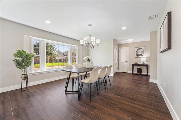 Chandelier, Dining room, Interior, Recessed Lighting, Wood Texture Flooring