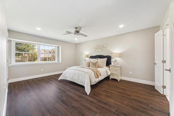 Bedroom, Interior, Recessed Lighting, Wood Texture Flooring