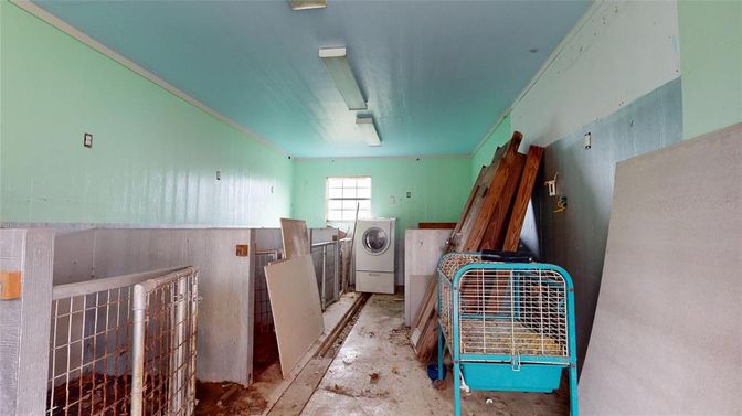 Interior, Washer
