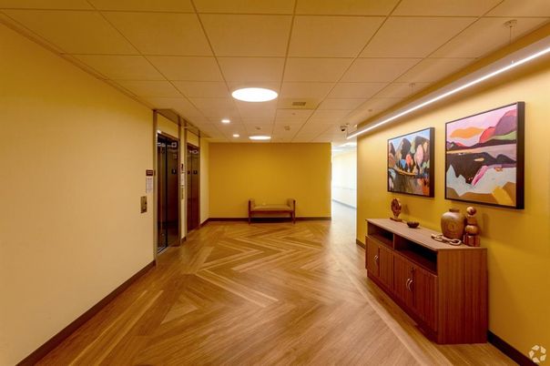 Interior, Recessed Lighting, Wood Texture Flooring