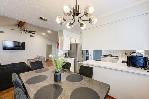 Dining room, Interior, Kitchen, Recessed Lighting, Stainless Steel Appliances