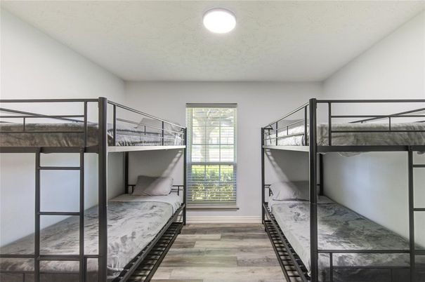 Bedroom, Interior, Walk-in Closets, Wood Texture Flooring