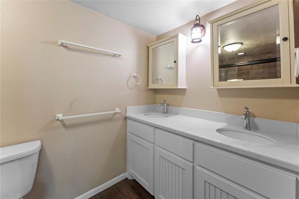 Bathroom, Dual Sink Vanities, Interior, Wood Texture Flooring