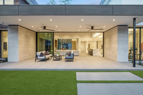 Exterior, Recessed Lighting
