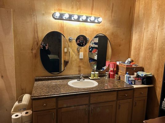 Bathroom, Dual Sink Vanities, Interior
