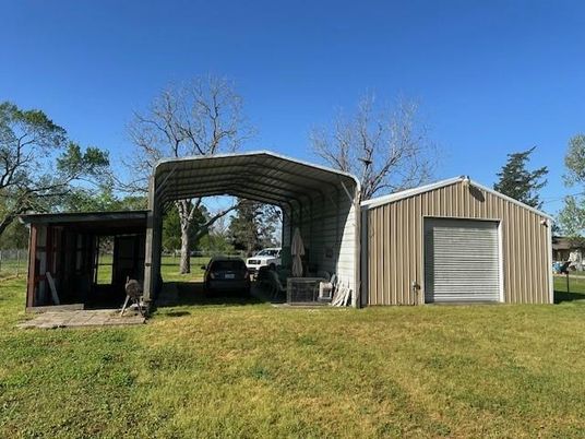Backyard, Detached Garage, Exterior