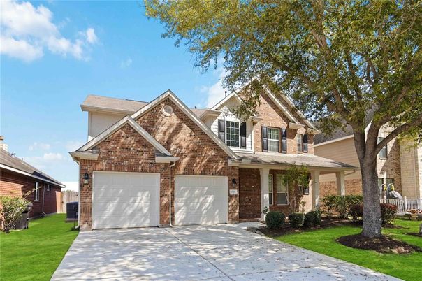 Attached, Exterior, Facade, Brick Facade, Brick Traditional