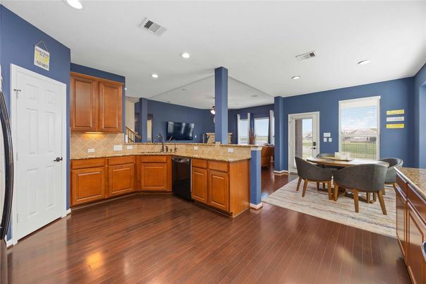 Dining room, Interior, Kitchen, Recessed Lighting, Wood Texture Flooring