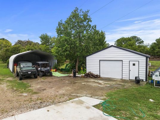 Backyard, Detached Garage, Exterior
