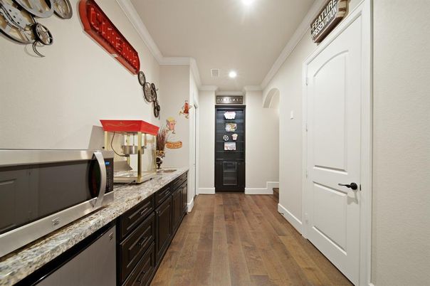 Interior, Kitchen, Recessed Lighting, Wood Texture Flooring