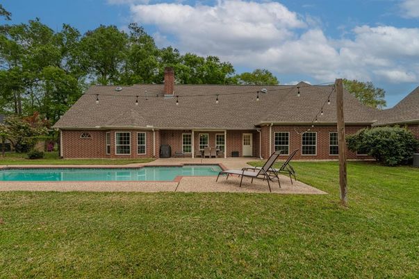 Backyard, Exterior, Pool