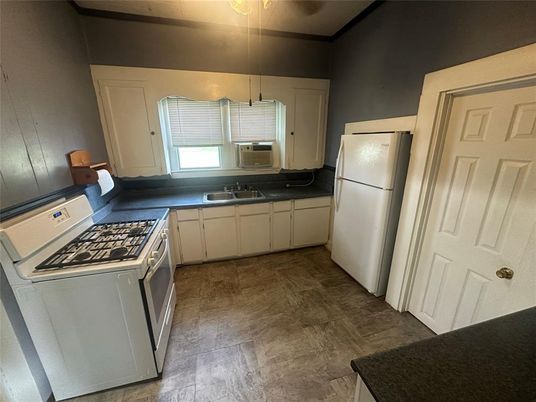 Interior, Kitchen, Pendant Lights