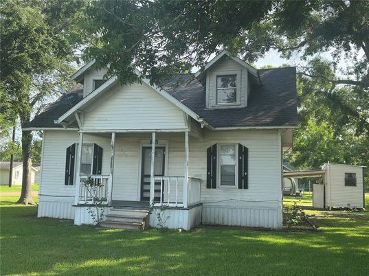 Exterior, Facade, Cape Cod