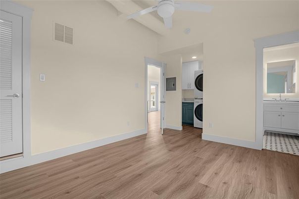 Empty room, Interior, Recessed Lighting, Washer, Wood Texture Flooring