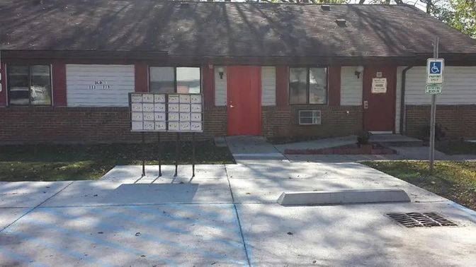 Exterior, Facade, Brick Facade, Cape Cod