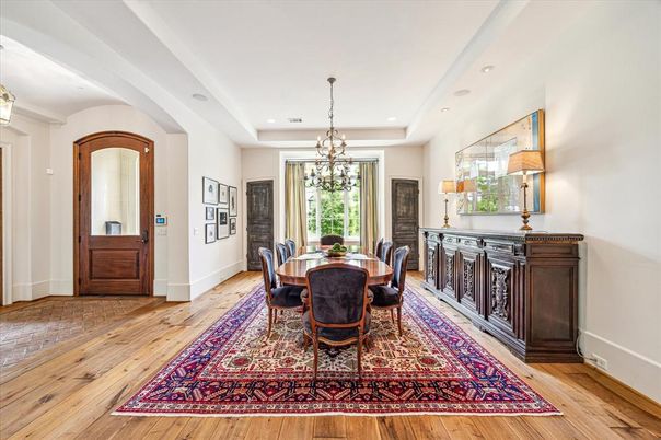 Chandelier, Dining room, Interior, Pendant Lights, Recessed Lighting, Wood Texture Flooring