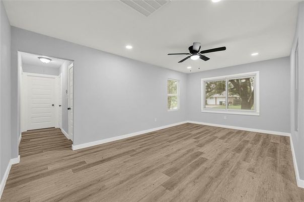 Empty room, Interior, Recessed Lighting, Wood Texture Flooring