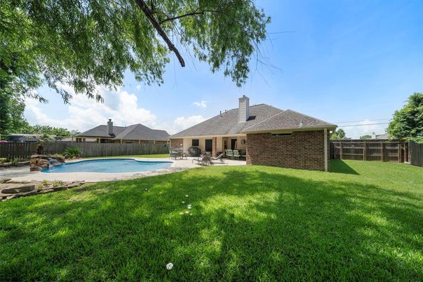 Backyard, Exterior, Pool
