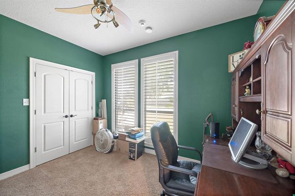 Home Office, Interior
