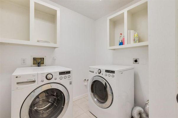 Interior, Washer