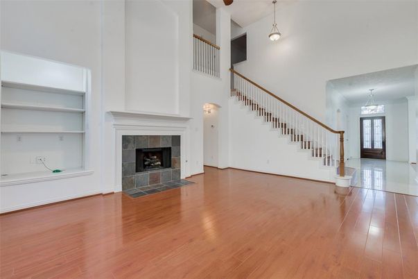 Chandelier, Fireplace, Interior, Pendant Lights, Wood Texture Flooring