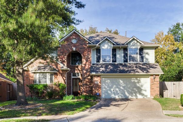 Attached, Exterior, Facade, Brick Facade, Brick Traditional