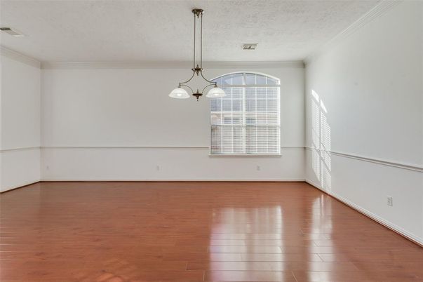 Chandelier, Empty room, Interior, Pendant Lights, Wood Texture Flooring