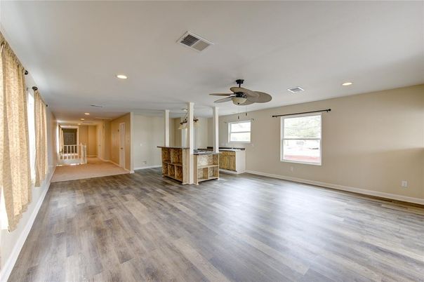 Empty room, Interior, Recessed Lighting, Wood Texture Flooring