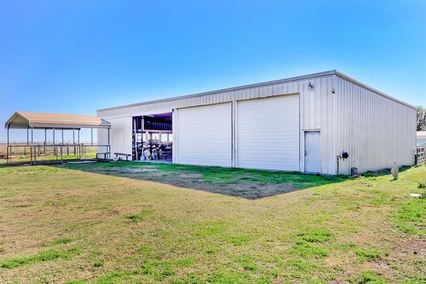 Backyard, Detached Garage, Exterior