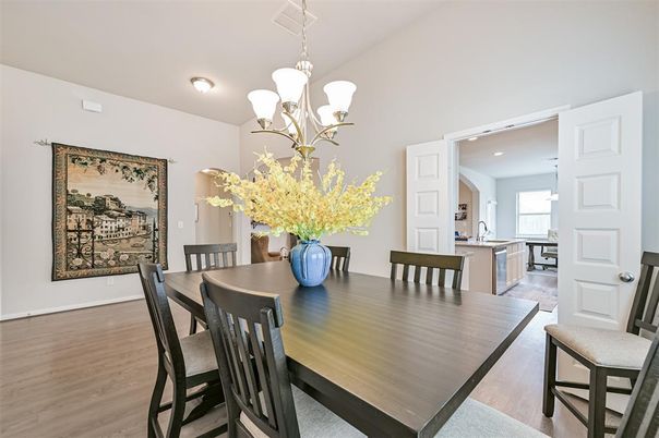 Chandelier, Dining room, Interior, Kitchen, Pendant Lights, Recessed Lighting, Wood Texture Flooring